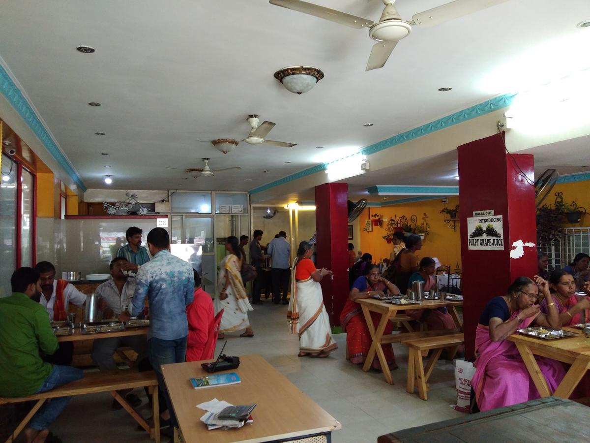Minerva Residency Hotel Bangalore Ngoại thất bức ảnh
